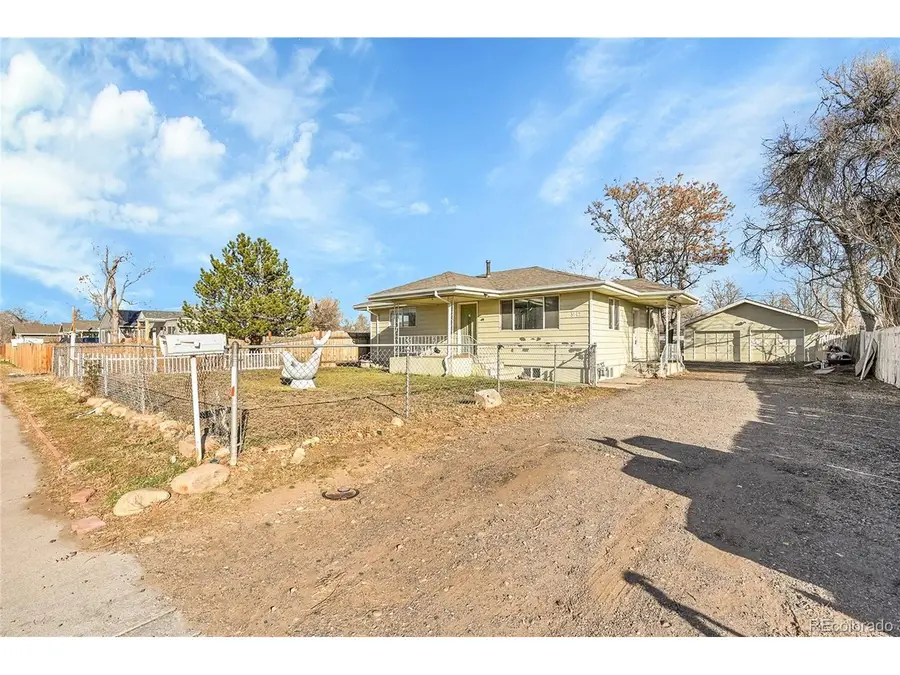 5842 Oneida St, Commerce City, CO 80022 - Image #2