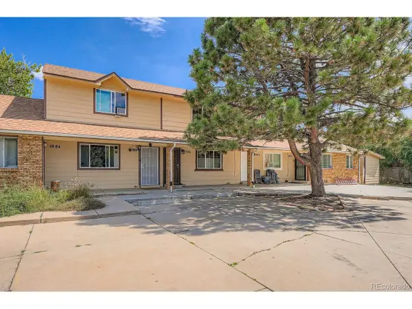 1976 Eagle St, Aurora, CO 80011