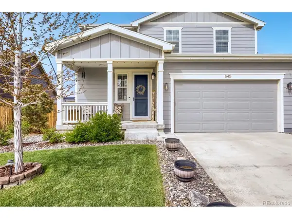 845 N Waterloo Cir, Aurora, CO 80018
