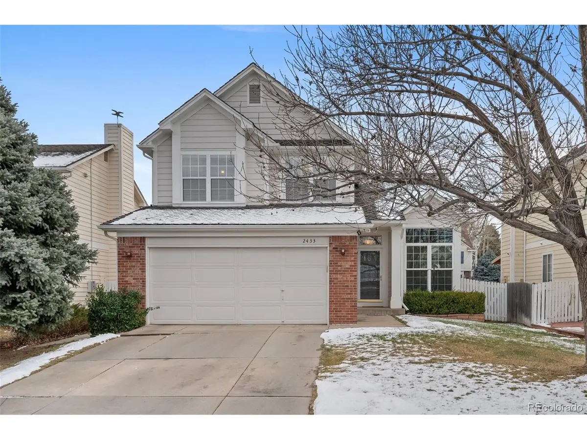 2433 S Harlan Ct, Lakewood, CO 80227 - Image #1