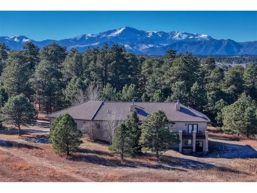 18560 Woodhaven Dr, Colorado Springs, CO 80908 - Image #2