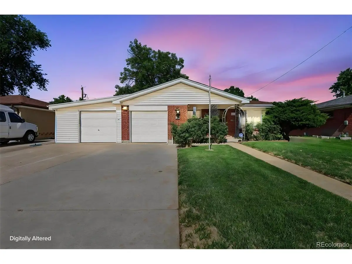 3157 Victor St, Aurora, CO 80011 - #1