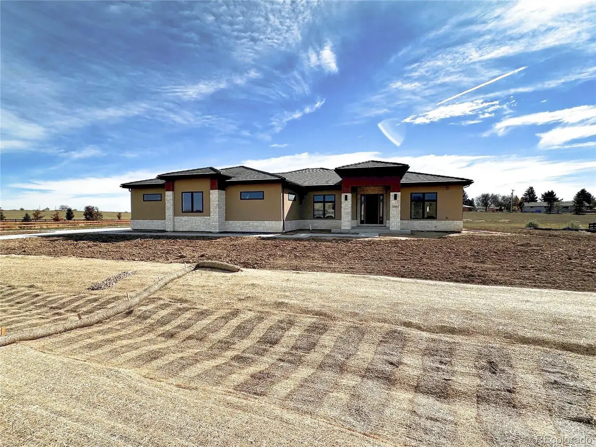 12967 Woodridge Dr, Longmont, CO 80504 - #1