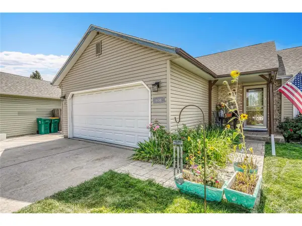 19785 E Oxford Dr, Aurora, CO 80013