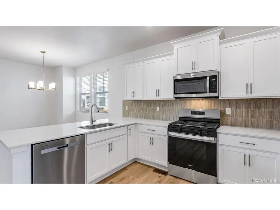 677 N Ukraine St, Aurora, CO 80018 - #3