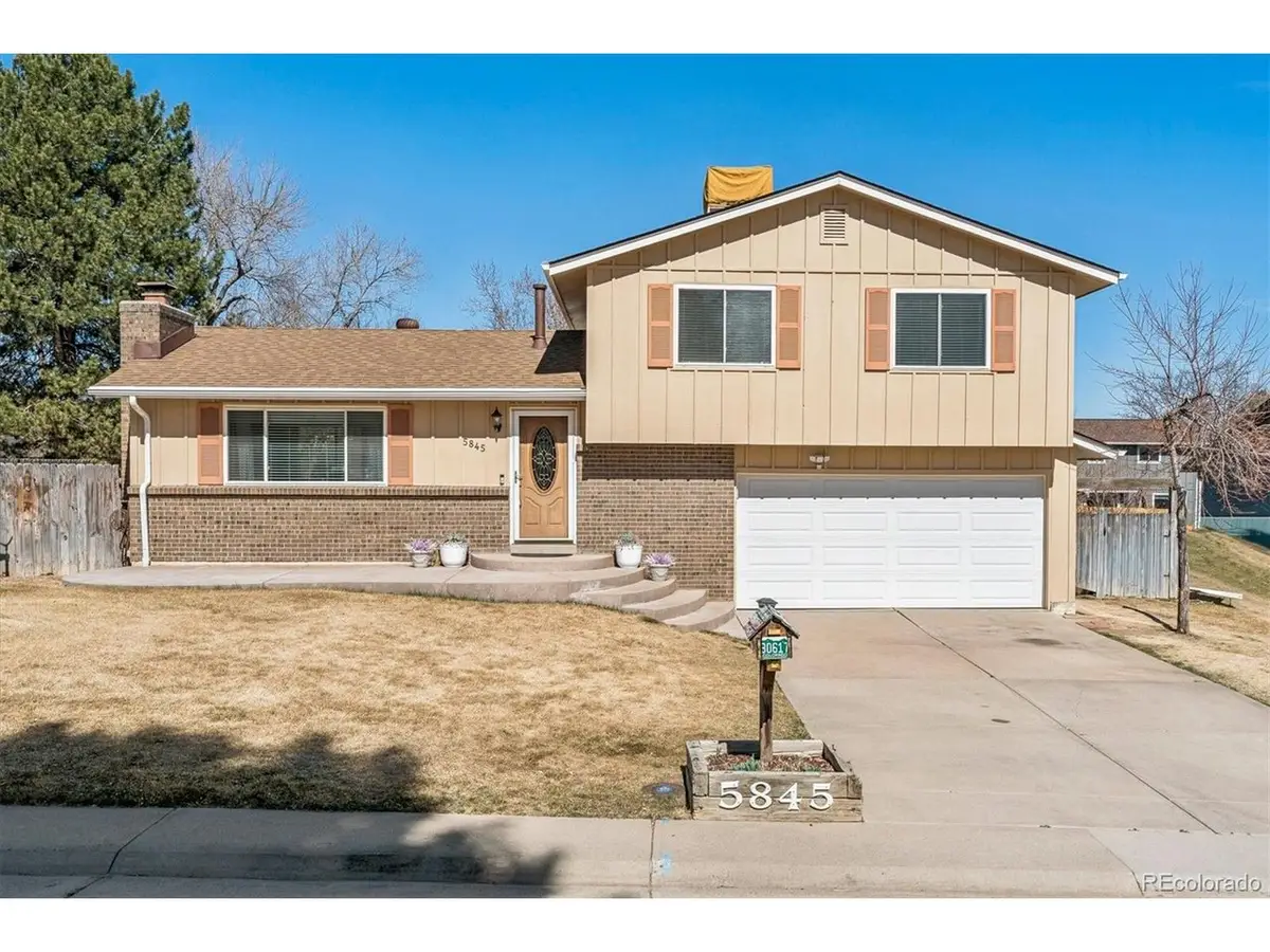 5845 W Morraine Ave, Littleton, CO 80128 - #1