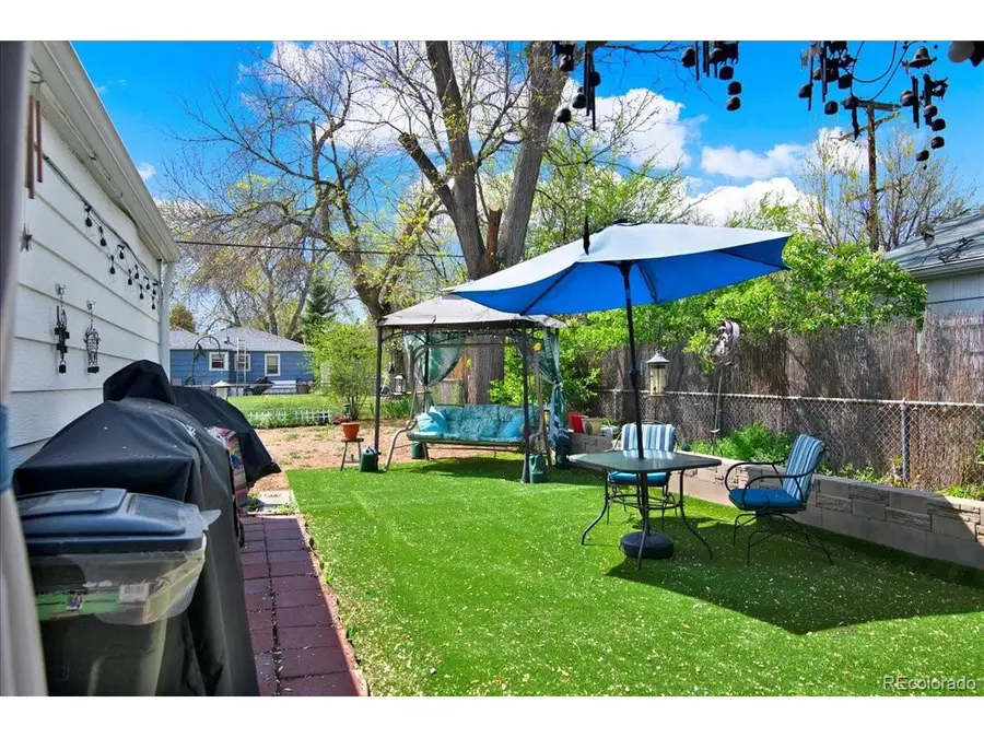 5211 Dover St, Arvada, CO 80002 - #2