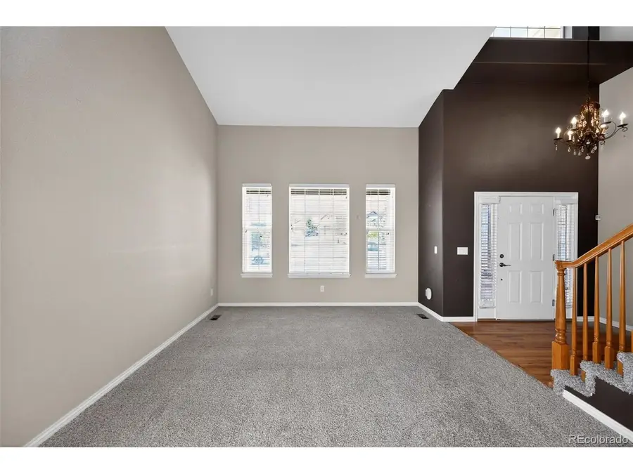 593 Kryptonite Dr, Castle Rock, CO 80108 - #2