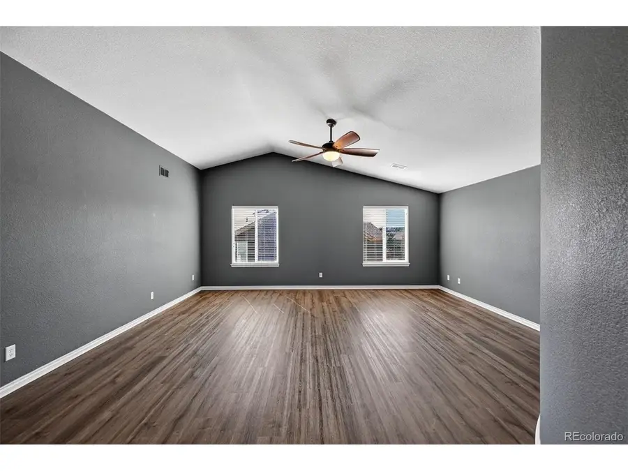 593 Kryptonite Dr, Castle Rock, CO 80108 - #3