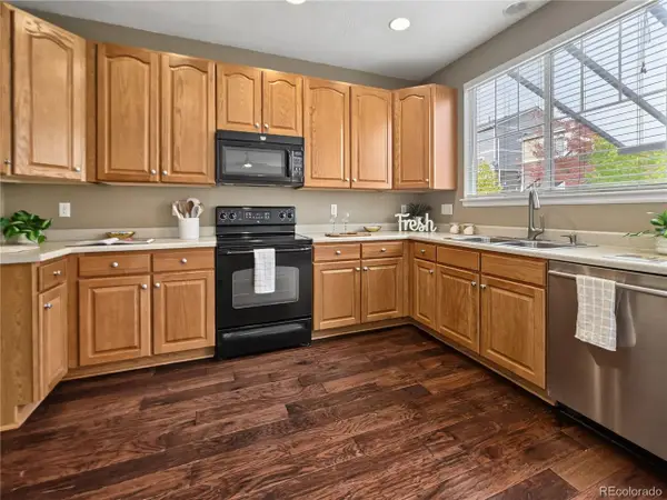 6860 S Algonquian Ct, Aurora, CO 80016
