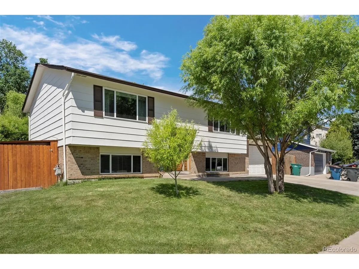 8692 W Fair Dr, Littleton, CO 80123 - #1