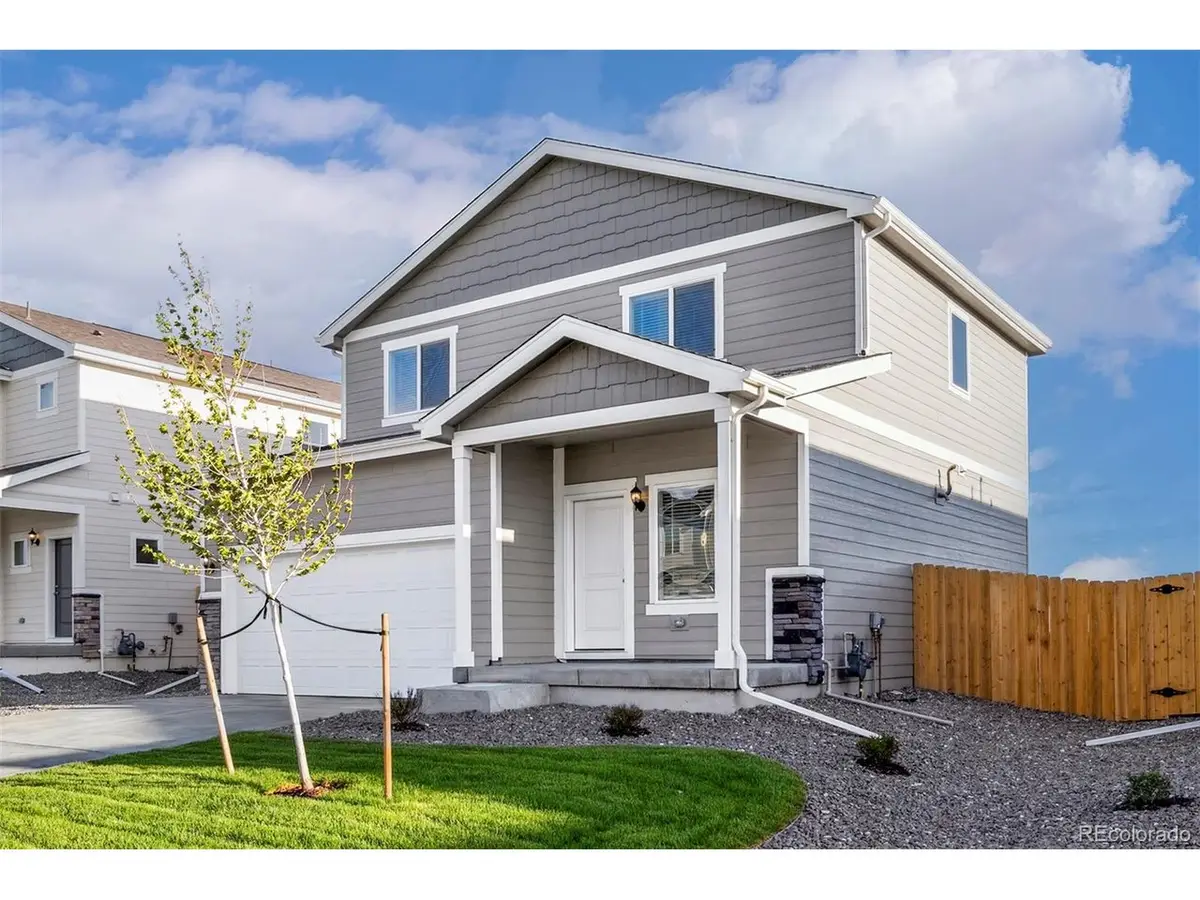 48200 Shetland Dr, Bennett, CO 80102 - #1