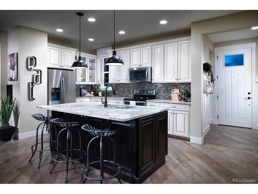 8197 E 53rd Dr, Denver, CO 80238 - Image #2