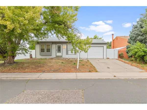 20601 E Buchanan Dr, Aurora, CO 80011