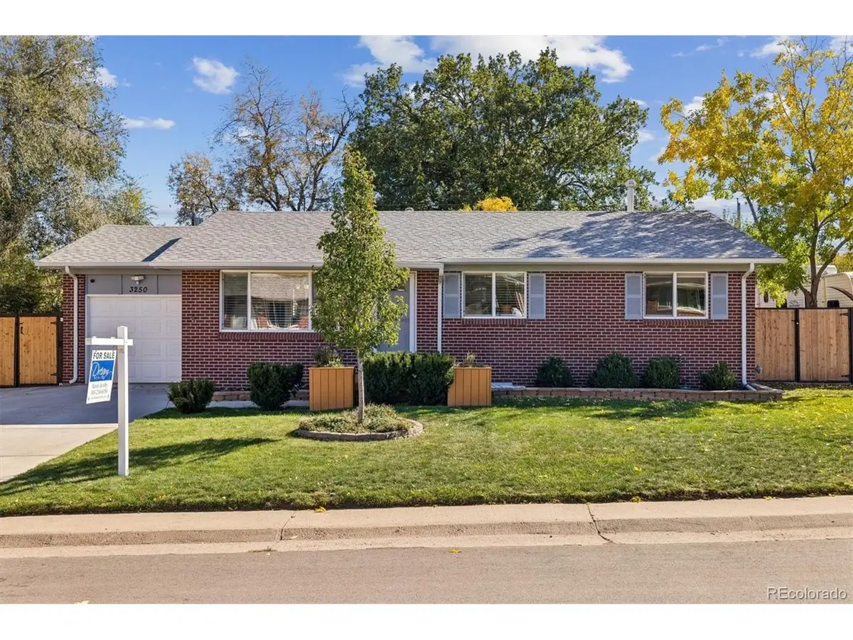 3250 W Saratoga Ave, Englewood, CO 80110 - #1