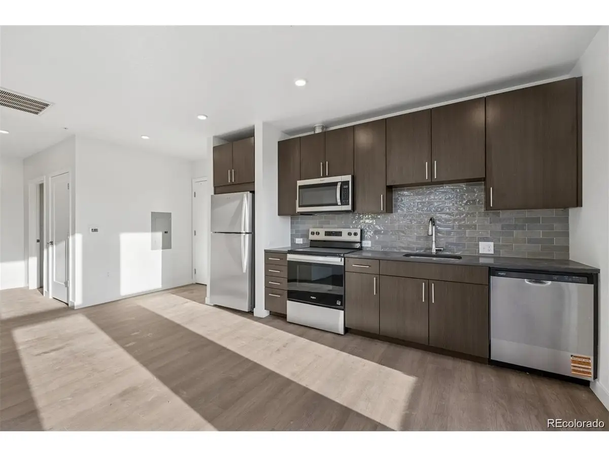 639 29th St #600, Denver, CO 80205 - #1