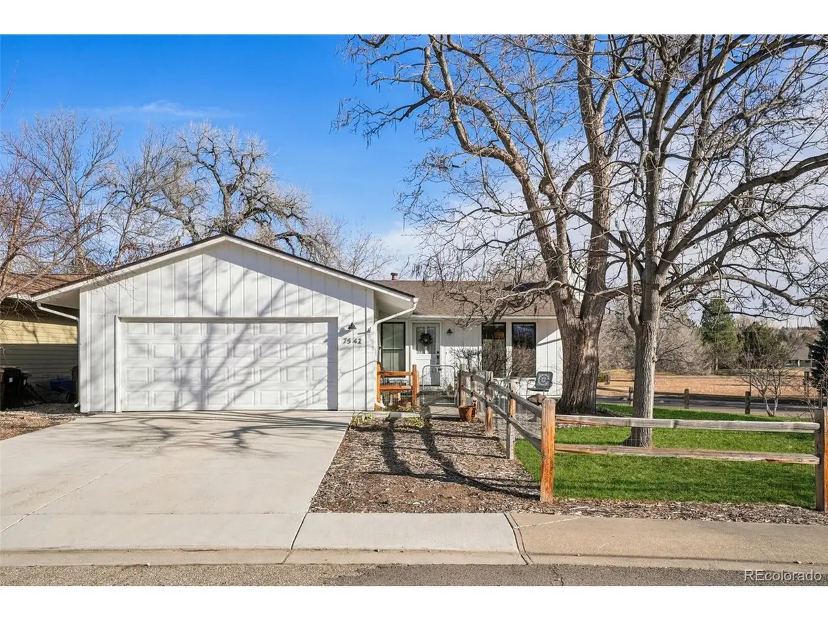 7542 Nikau Dr, Niwot, CO 80503 - Image #1