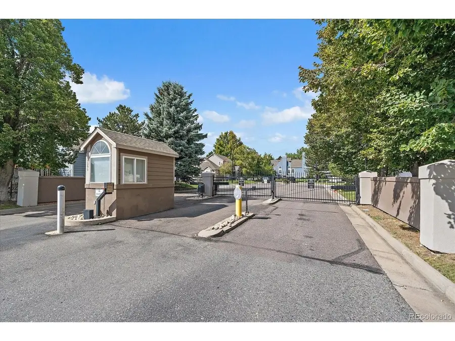 10868 W Dumbarton Dr, Littleton, CO 80127 - #3