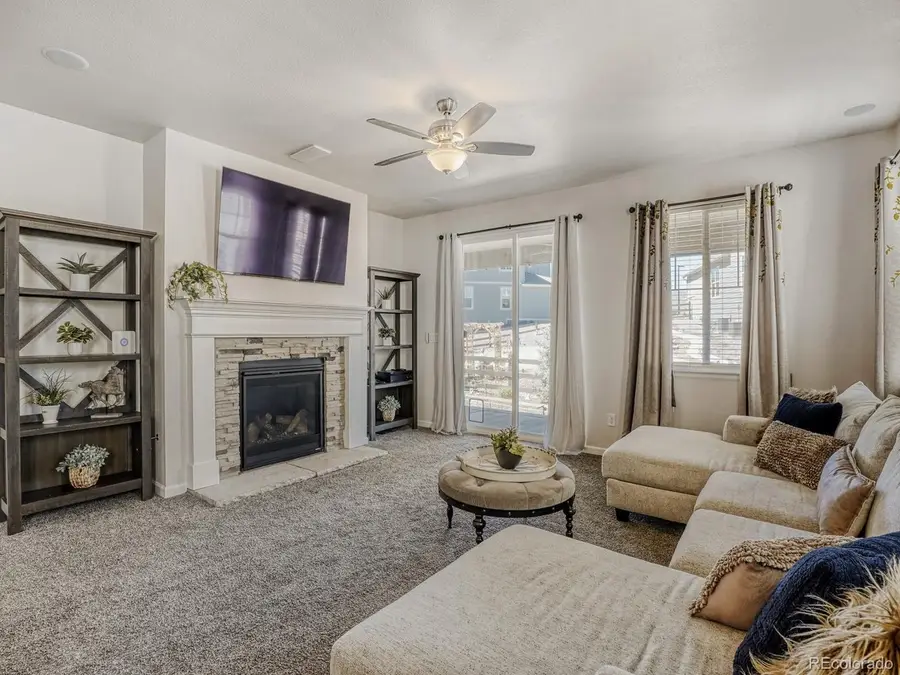 22692 E Narrowleaf Cir, Aurora, CO 80016 - #2