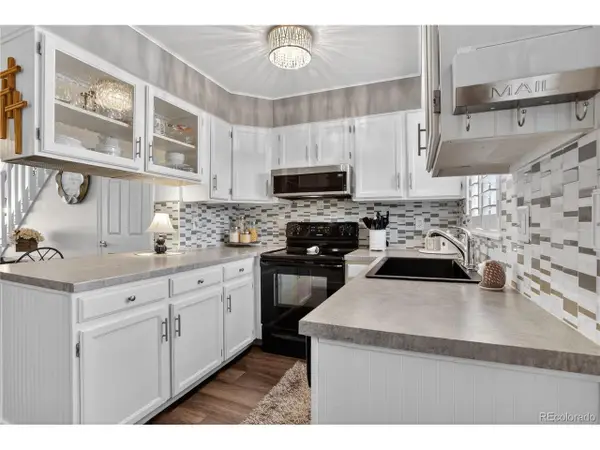 8190 S Fillmore Cir, Centennial, CO 80122