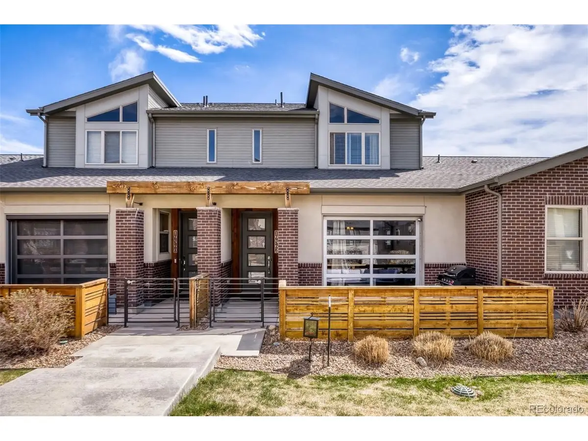 19562 E Sunset Cir, Centennial, CO 80015 - #1