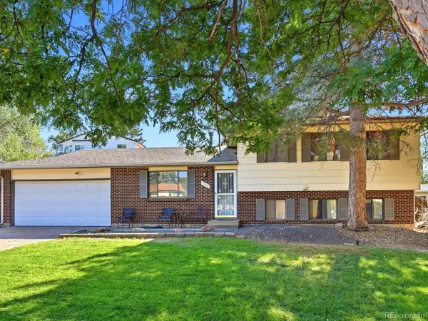 1736 S Olathe St, Aurora, CO 80017