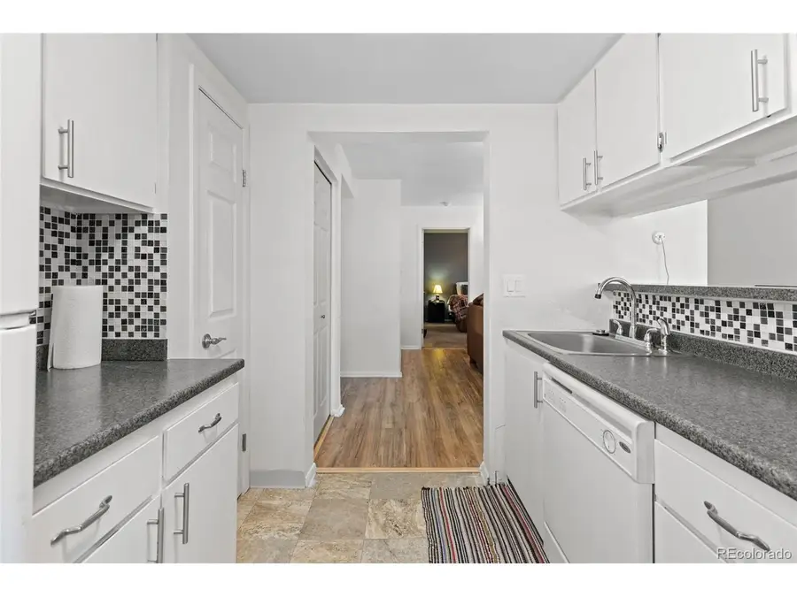 3021 S Ursula Cir #102, Aurora, CO 80014 - Image #3