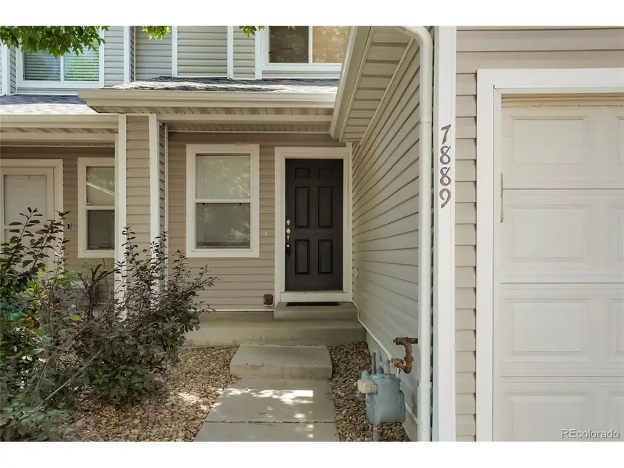 7889 S Kittredge Cir, Englewood, CO 80112 - Image #2