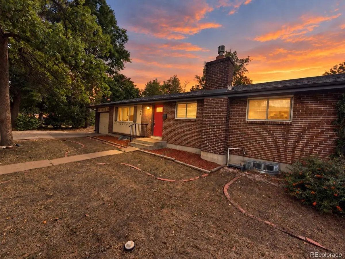 562 W Easter Ave, Littleton, CO 80120 - #1