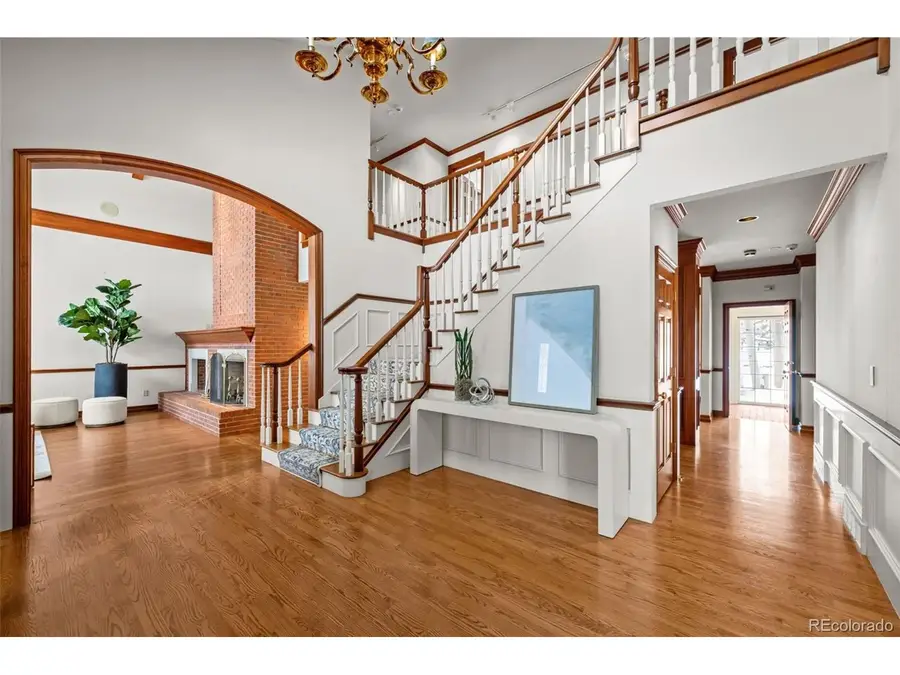 5403 S Cottonwood Ct, Greenwood Village, CO 80121 - Image #2