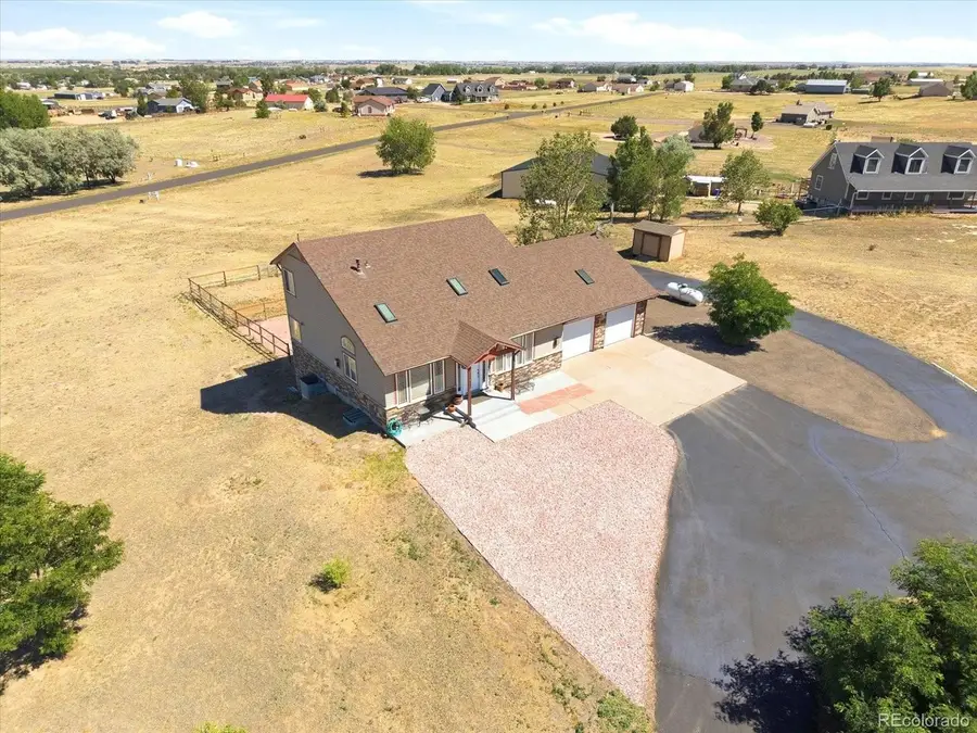 17050 Eagle St, Fort Lupton, CO 80621 - #3