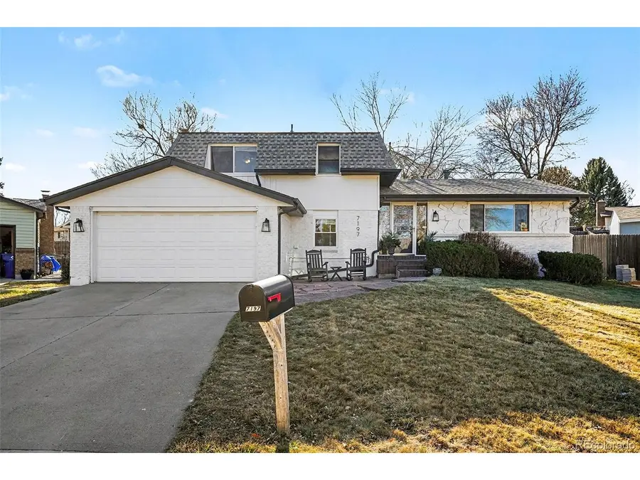 7197 S Fairfax Ct, Centennial, CO 80122 - Image #2