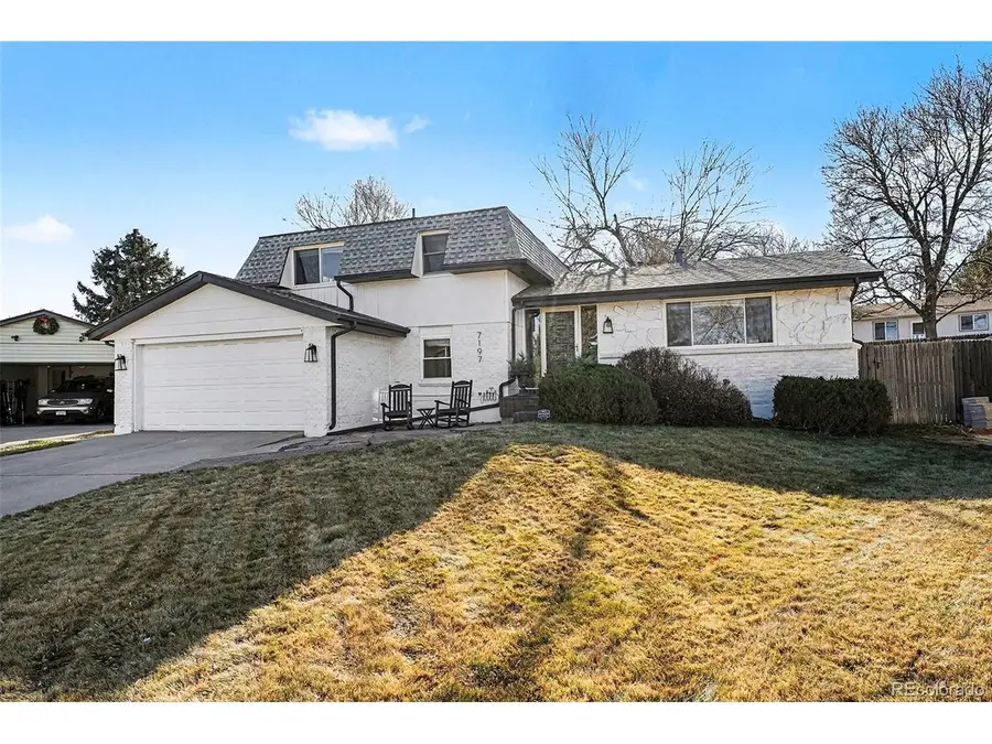7197 S Fairfax Ct, Centennial, CO 80122 - Image #3