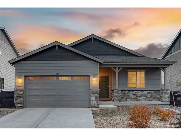 121 S Vandriver Way, Aurora, CO 80018