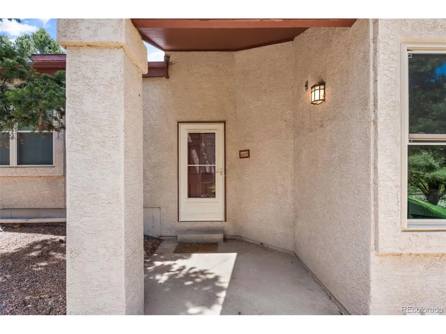 640 Autumn Crest Cir #B, Colorado Springs, CO 80919 - #3