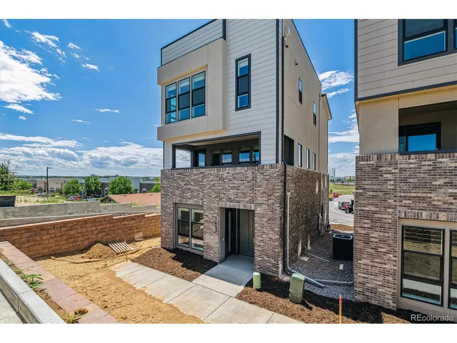 11493 E Briarwood Cir, Centennial, CO 80112 - #2