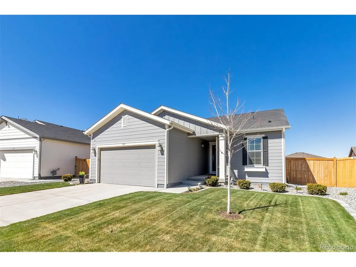 855 N Waterloo Cir, Aurora, CO 80018 - #1