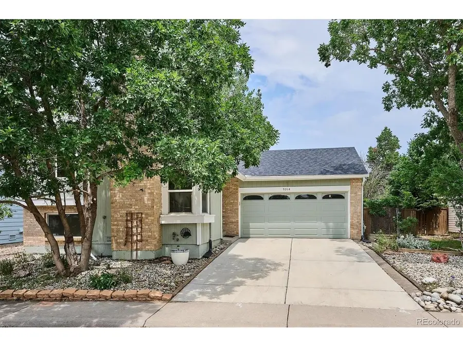 9314 Hickory Cir, Highlands Ranch, CO 80126 - #2