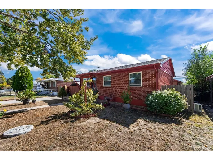 2227 Saranac Dr, Colorado Springs, CO 80910 - #2