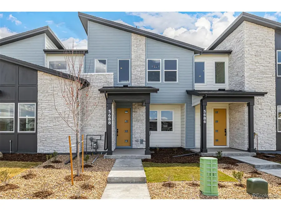 5688 N Killarney Ct, Aurora, CO 80019 - #2
