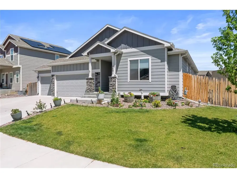 6691 Lamine Dr, Colorado Springs, CO 80925 - #2