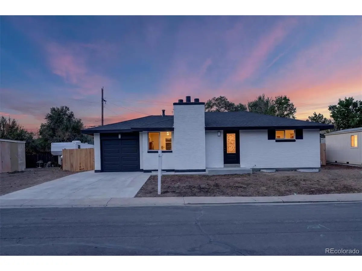 230 Aspen Dr, Brighton, CO 80601 - #1