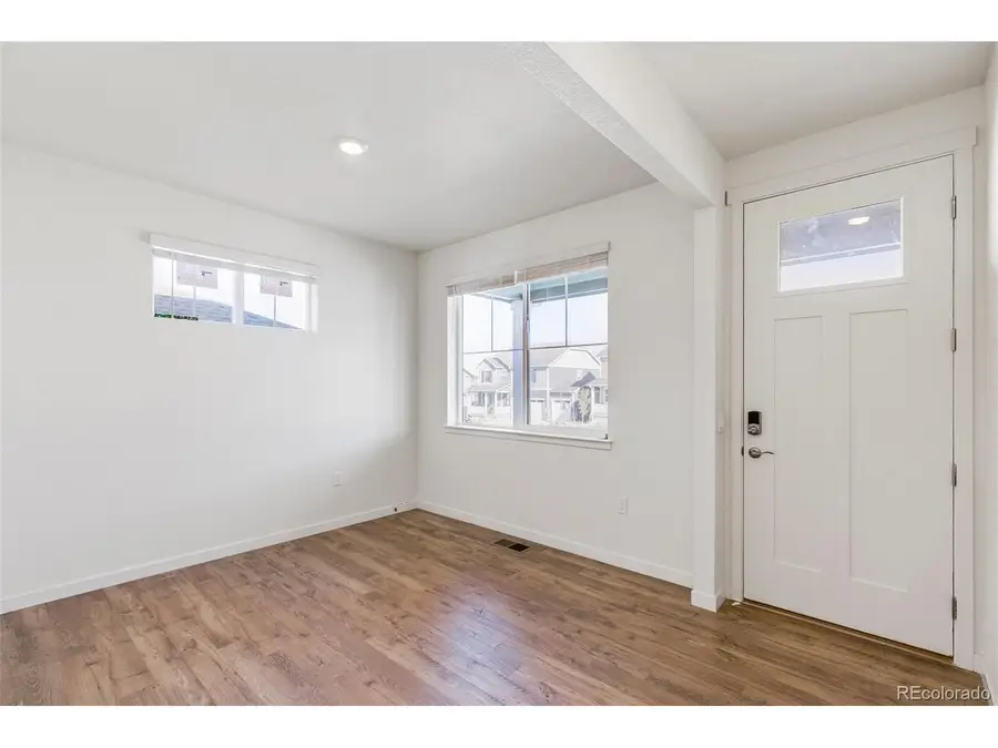 943 Brink St, Lochbuie, CO 80603 - #3