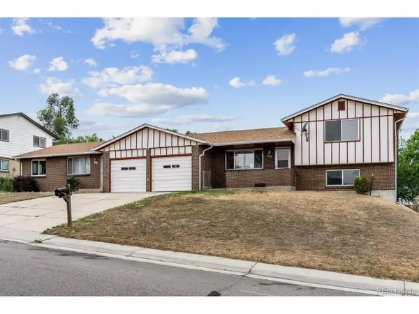 951 S Yarrow St, Lakewood, CO 80226