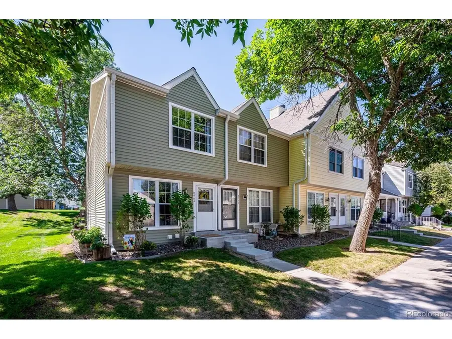 8964 W Dartmouth Pl, Denver, CO 80227 - #2