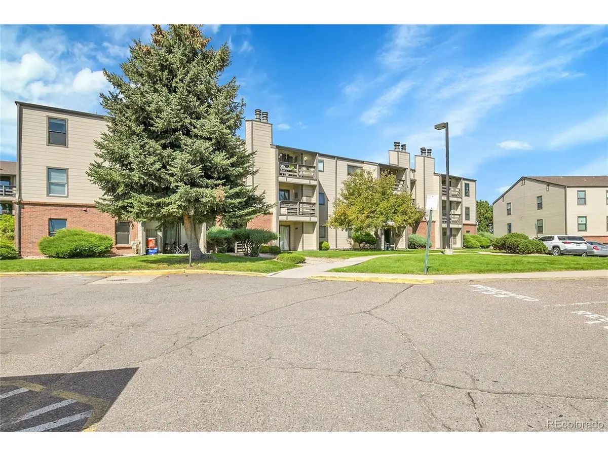 539 Wright St #301, Lakewood, CO 80228 - Image #1