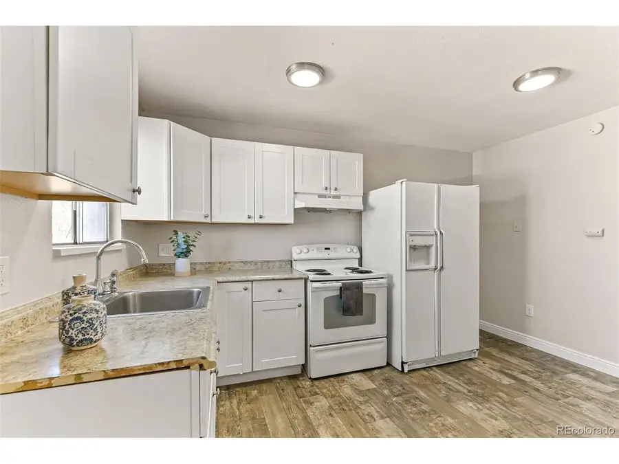 560 Dayton St, Aurora, CO 80010 - #2