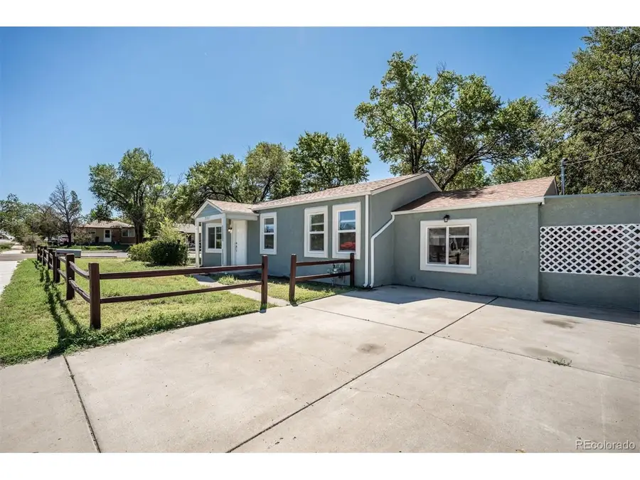 2102 W 29th St, Pueblo, CO 81008 - #3