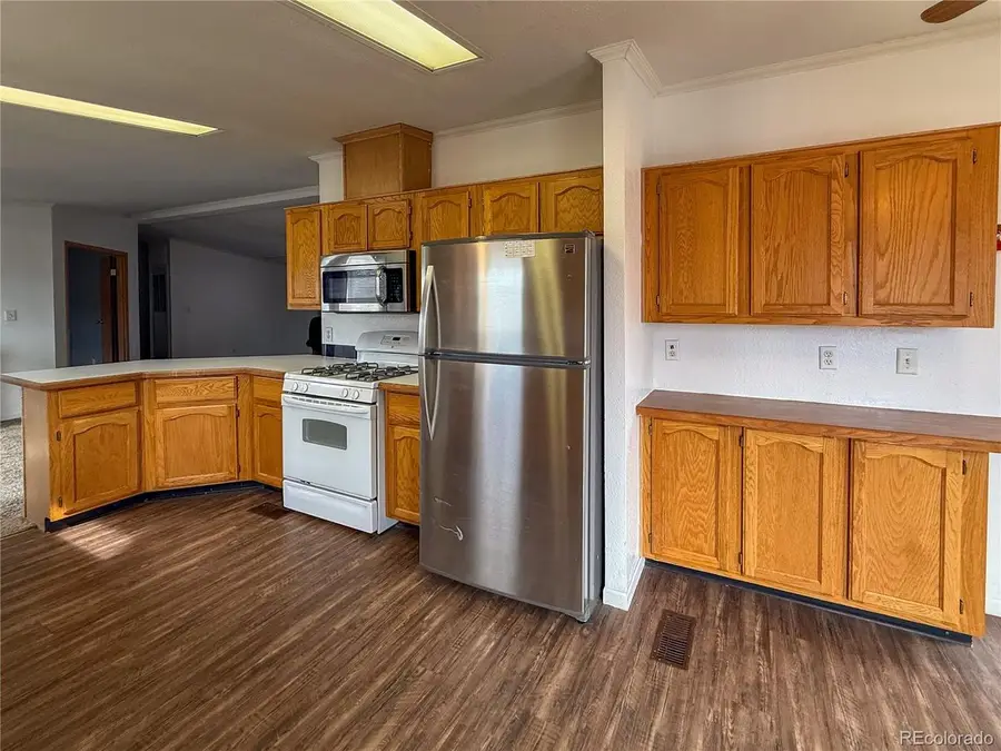 337 Vine St, Burlington, CO 80807 - #2