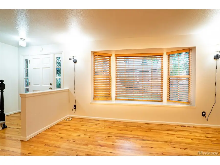 7562 S Cove Cir, Centennial, CO 80122 - Image #3